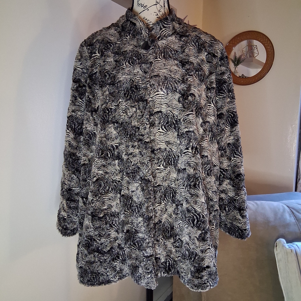 Sale Women's Super Soft Faux Fur Coat